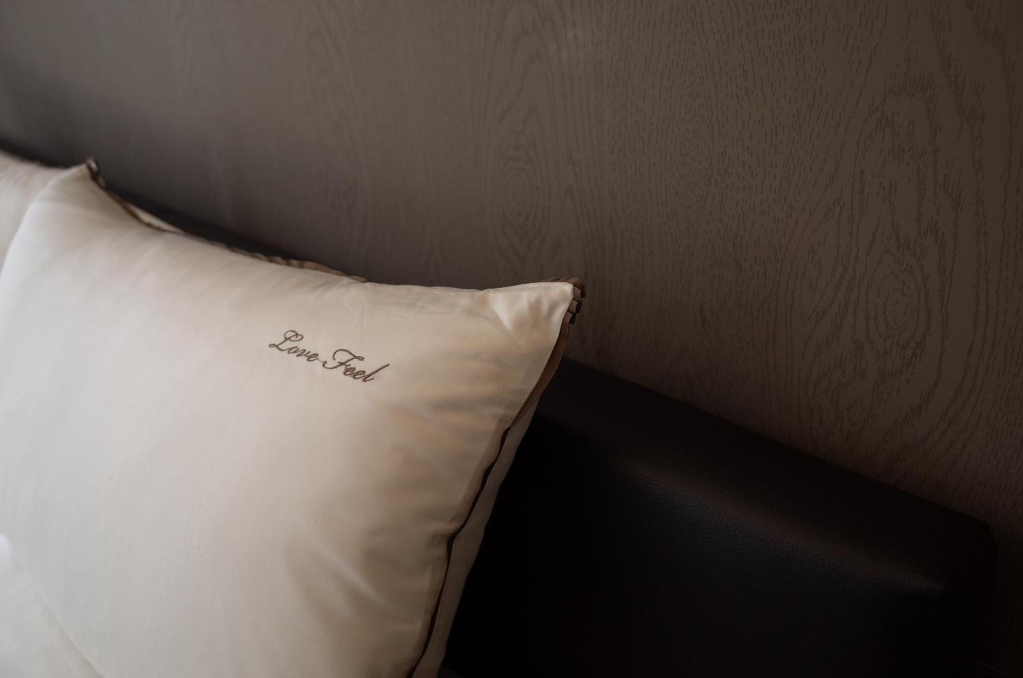 Shanghai Downtown Hills Boutique Guesthouse - Near Metro Line 7, Exit 3, Changping Road Phòng bức ảnh