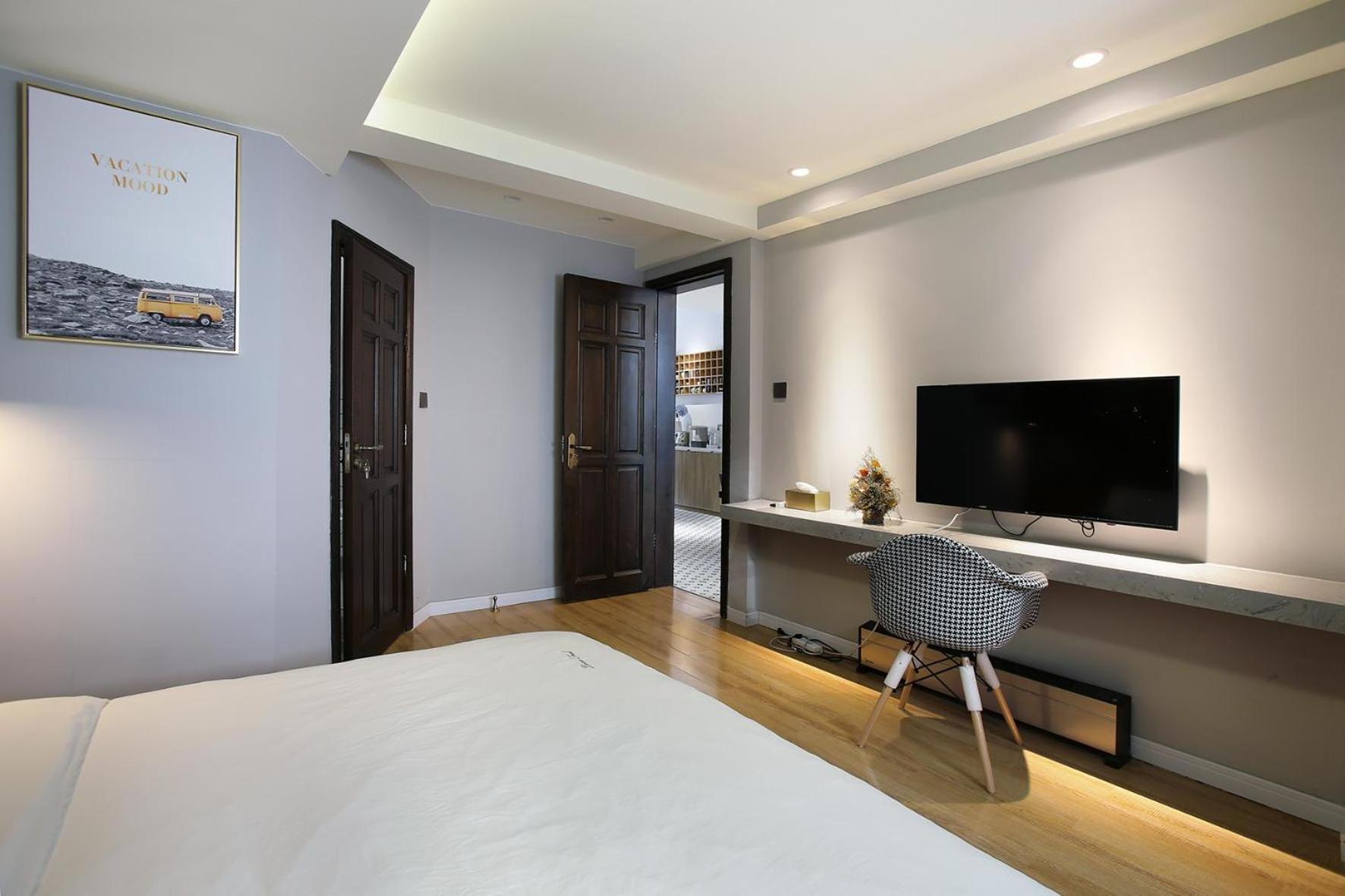 Shanghai Downtown Hills Boutique Guesthouse - Near Metro Line 7, Exit 3, Changping Road Phòng bức ảnh